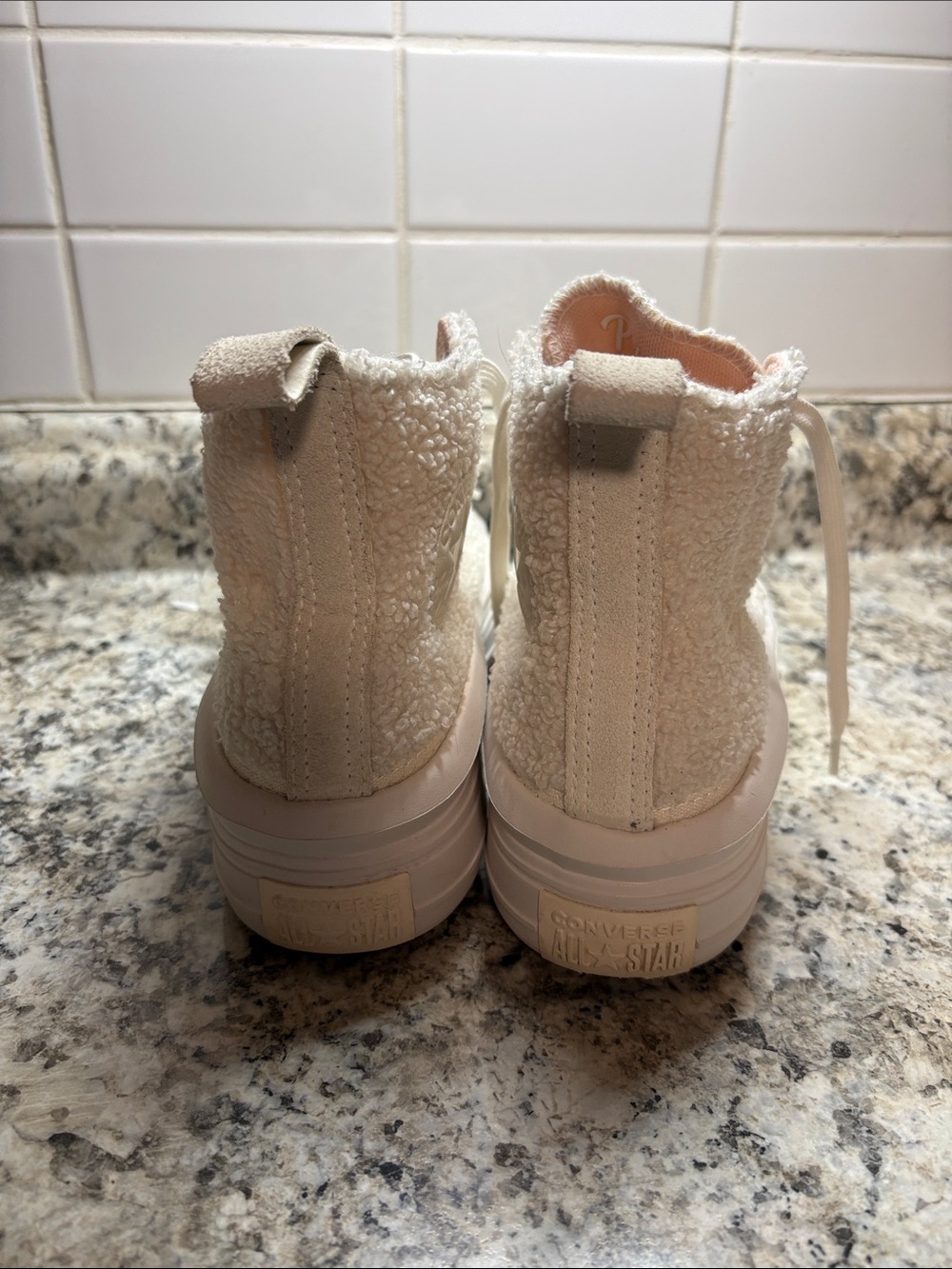 Platform Converse - Picture 3 of 7